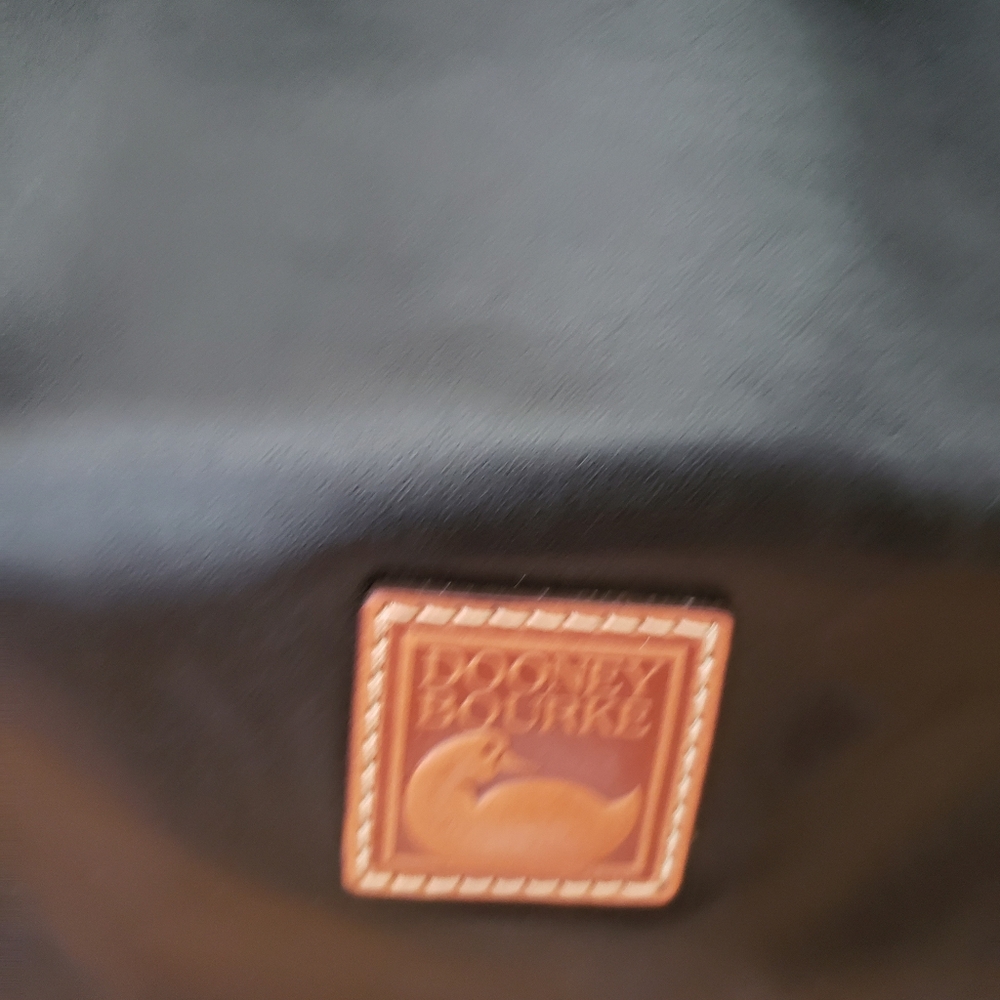 Dooney and Bourke Newbury Sloan handbag - Picture 14 of 15